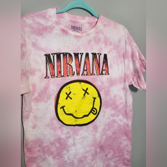 NWOT NIRVANA Sz Medium Smile Licensed Band Tee Pink Tie Dye T-Shirt 100% Cotton - Picture 6 of 7
